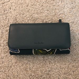 Sold!!!!! Vera Bradley Fold Wallet
